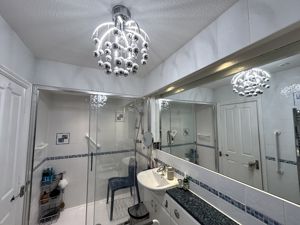 Photo 25- click for photo gallery